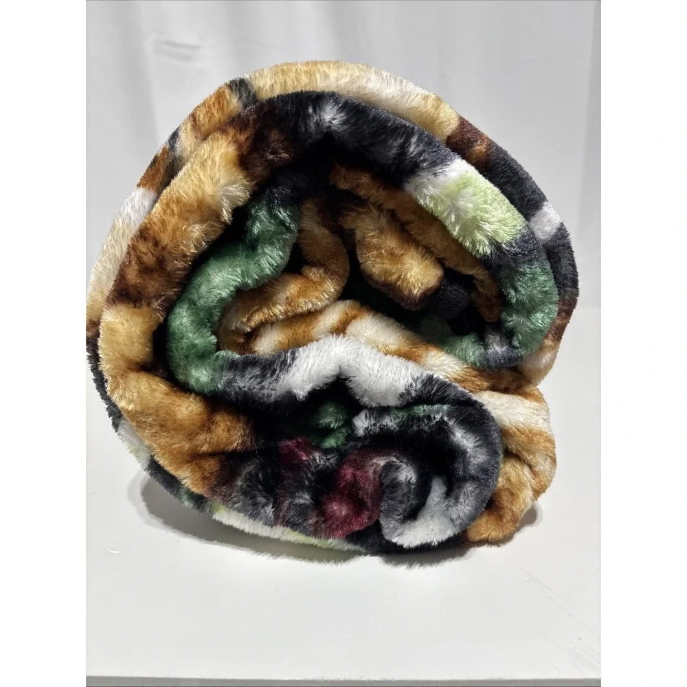 American Heritage Royal‎ Plush Raschel Throw Blanket 